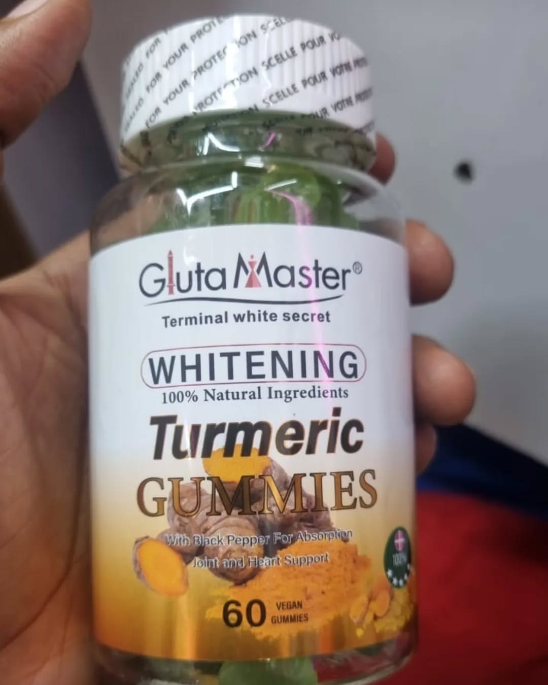 Gluta Master Whitening Turmeric Gummies